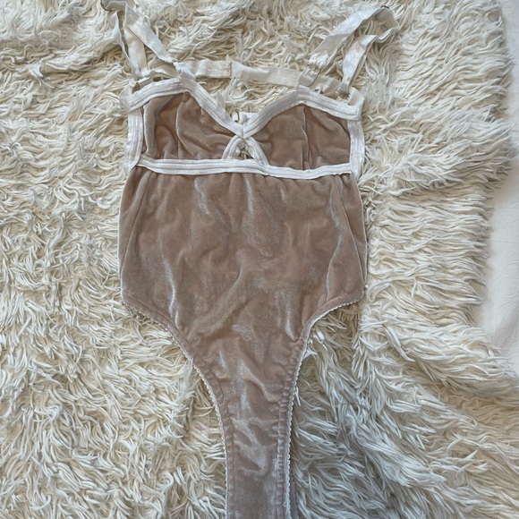 Solstice Other - Solstice Intimates Dove Velvet Thong Bodysuit